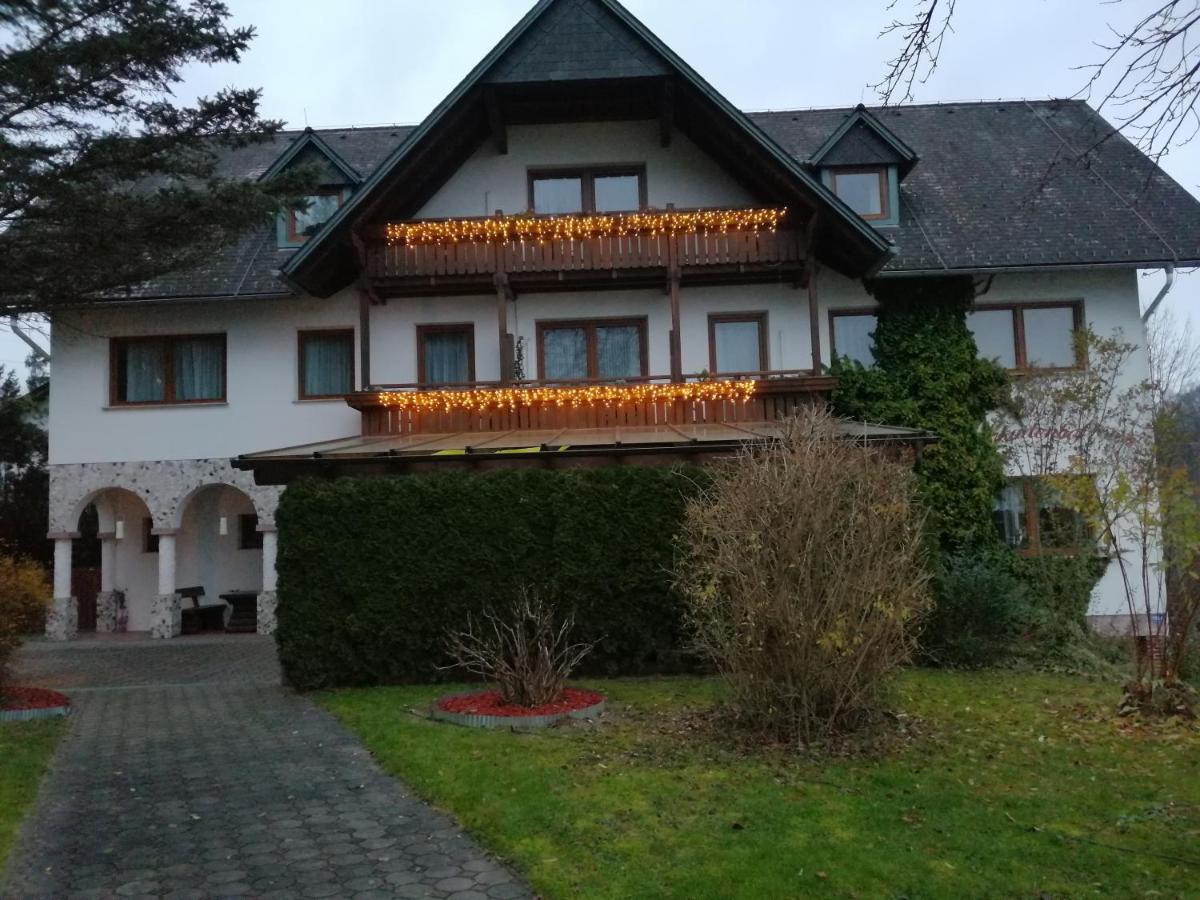 Pension Arkadenhof Loipersdorf bei Fuerstenfeld Exterior photo