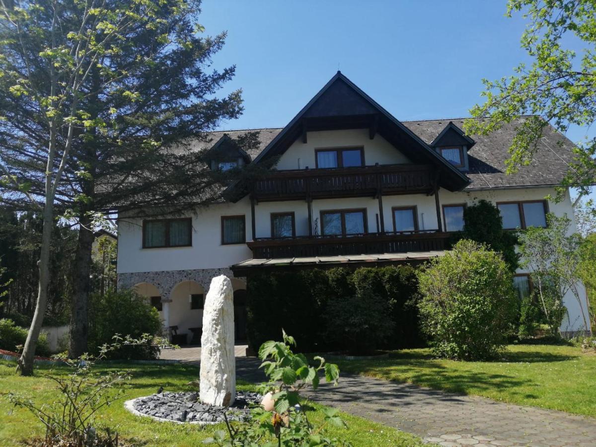 Pension Arkadenhof Loipersdorf bei Fuerstenfeld Exterior photo