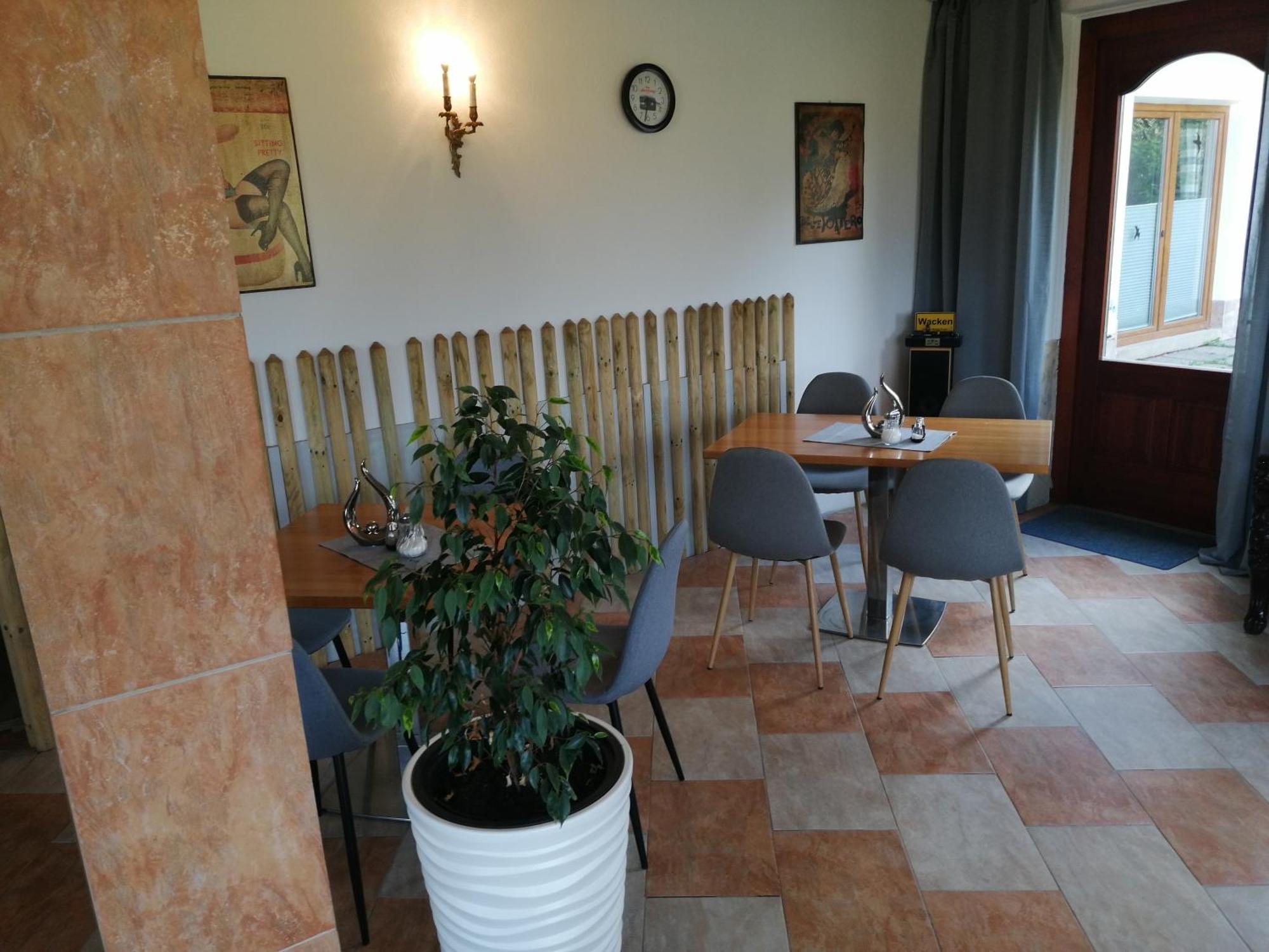 Pension Arkadenhof Loipersdorf bei Fuerstenfeld Exterior photo